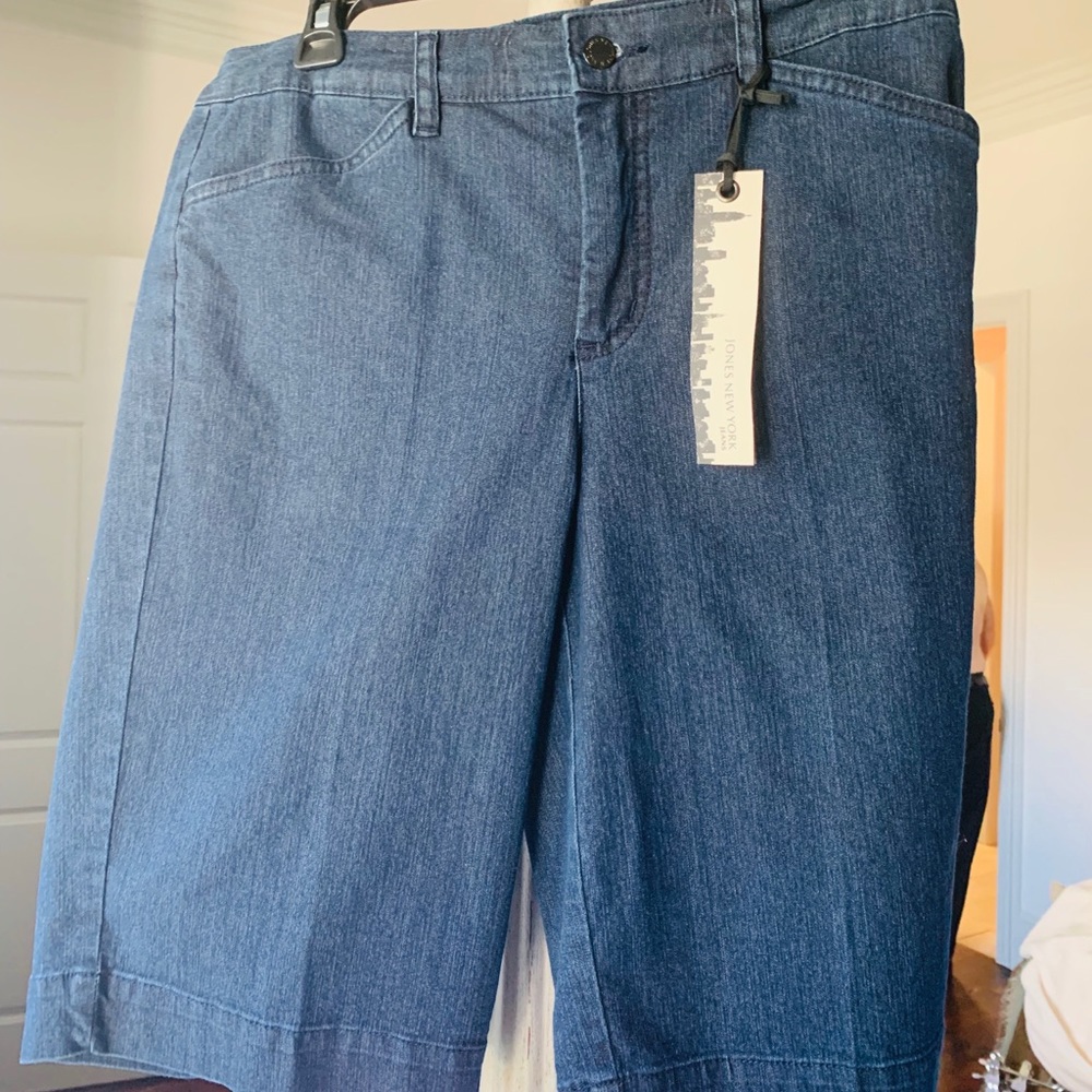 Jones of New York secret slimming trouser shorts